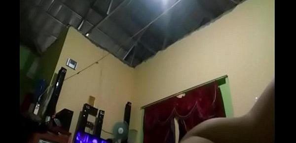  Pasangan Suami Istri Ngentot Live show